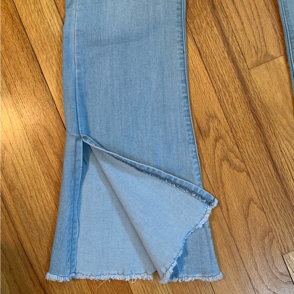Raw slit hem flare jeans - Picture 6 of 10